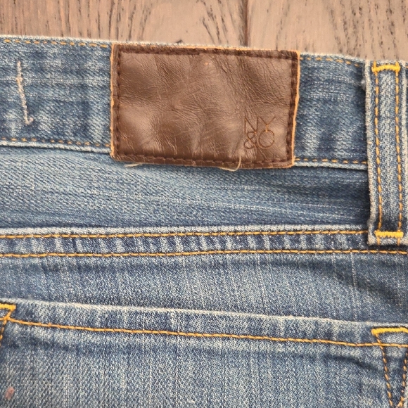 New York & Company Classic Blue Jeans - Picture 13 of 13